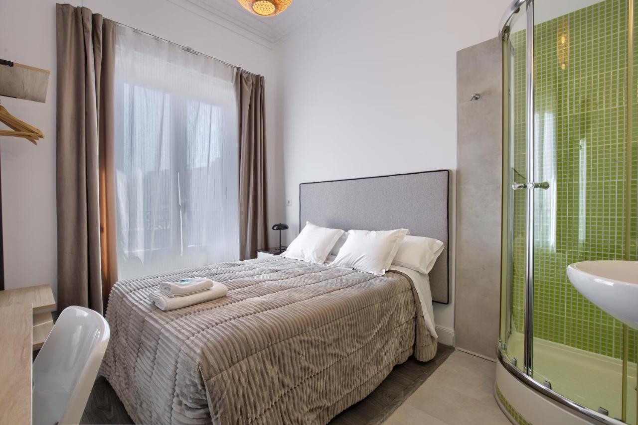 Hostal Besaya Madrid Kültér fotó