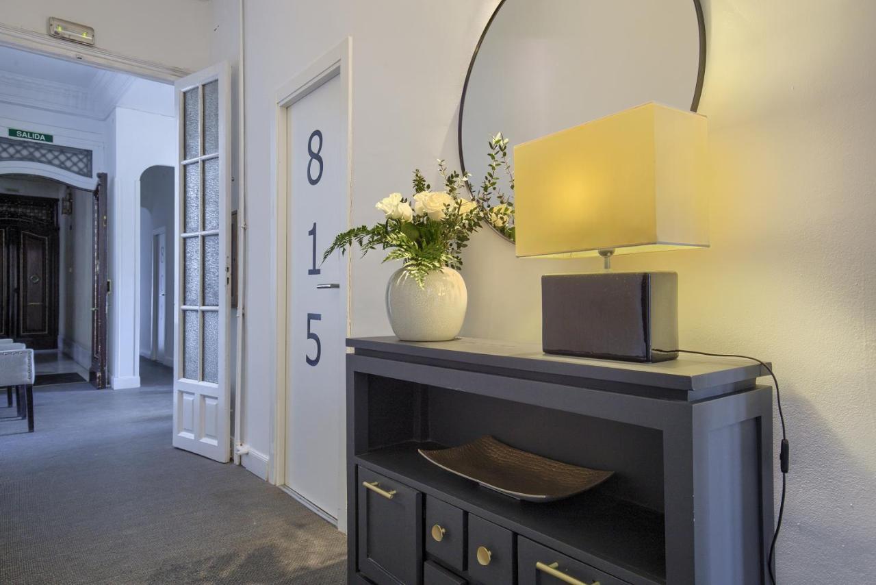 Hostal Besaya Madrid Kültér fotó