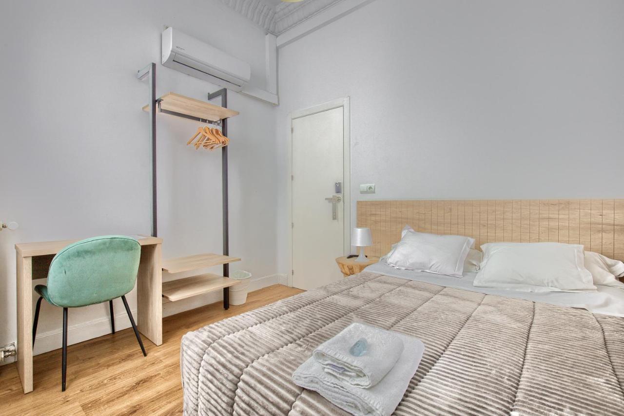 Hostal Besaya Madrid Kültér fotó