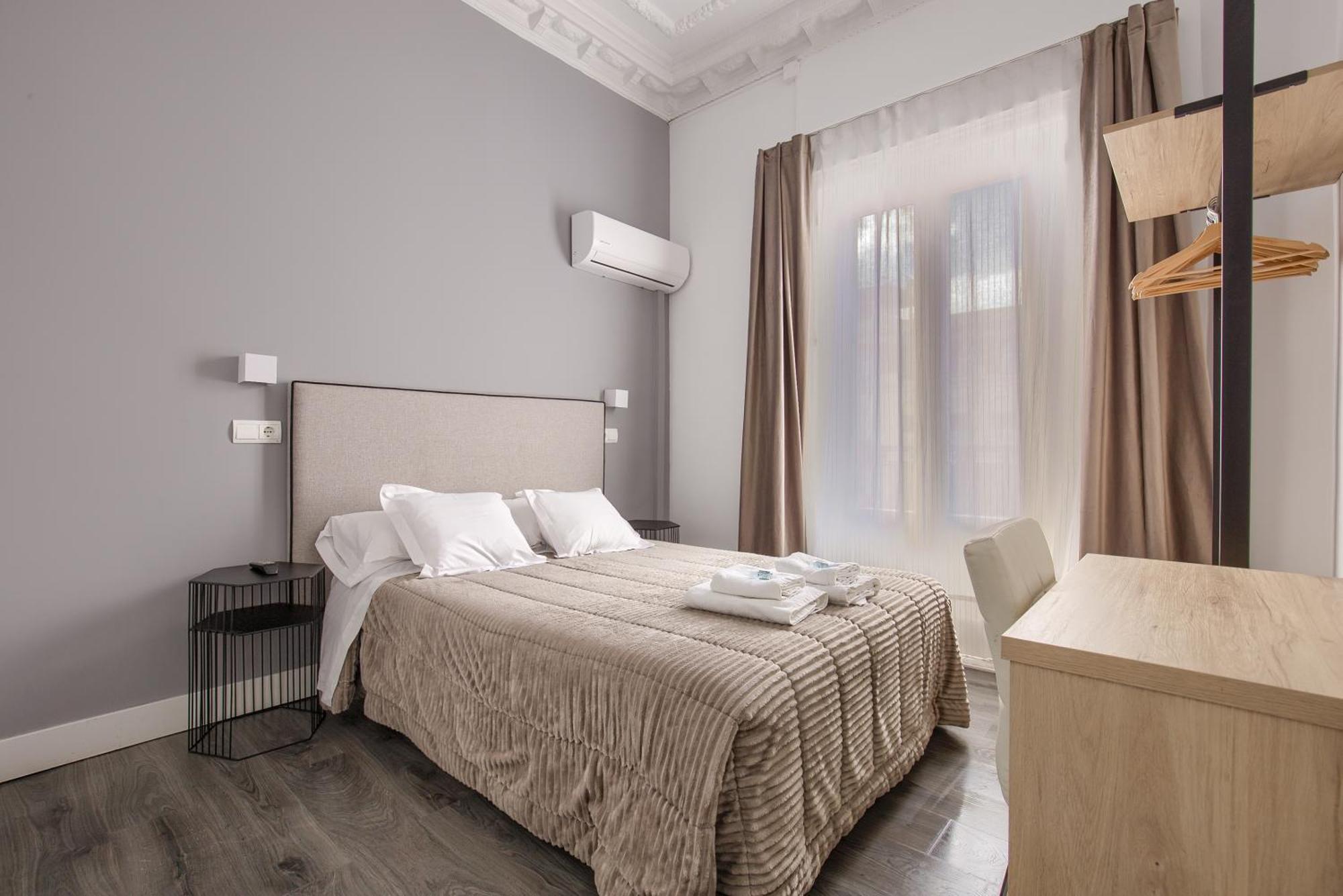Hostal Besaya Madrid Kültér fotó